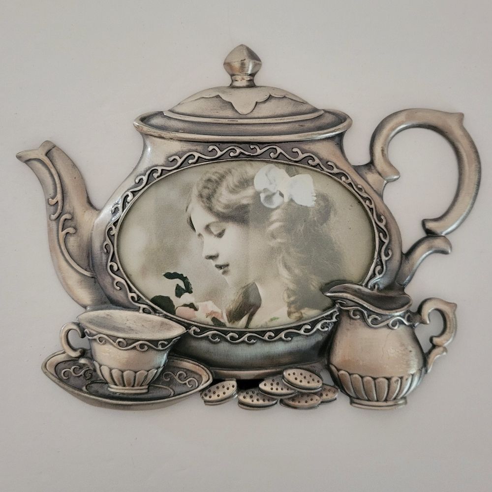 LINCO Silvertone Pewter Teapot Picture Frame - Picture 11 of 11